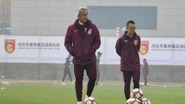 会面之后，塞吉奥把一份三百页的影片场面故事处理交给了卡鲁索。
